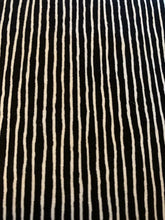 Load image into Gallery viewer, KNITTING SHEEP,  3 Yard Quilt with Stripe
